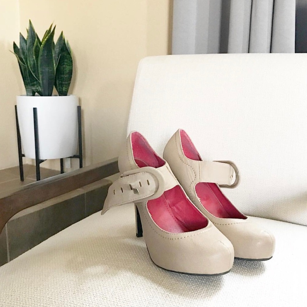 Madeline nude heels
